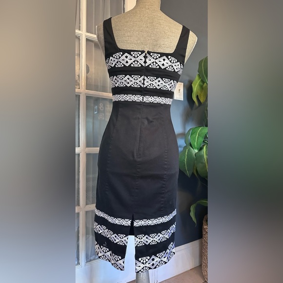 WHBM |Embroidered Sleeveless Dress, Midi Length Size 0 | Color: Black/White - Picture 3 of 8